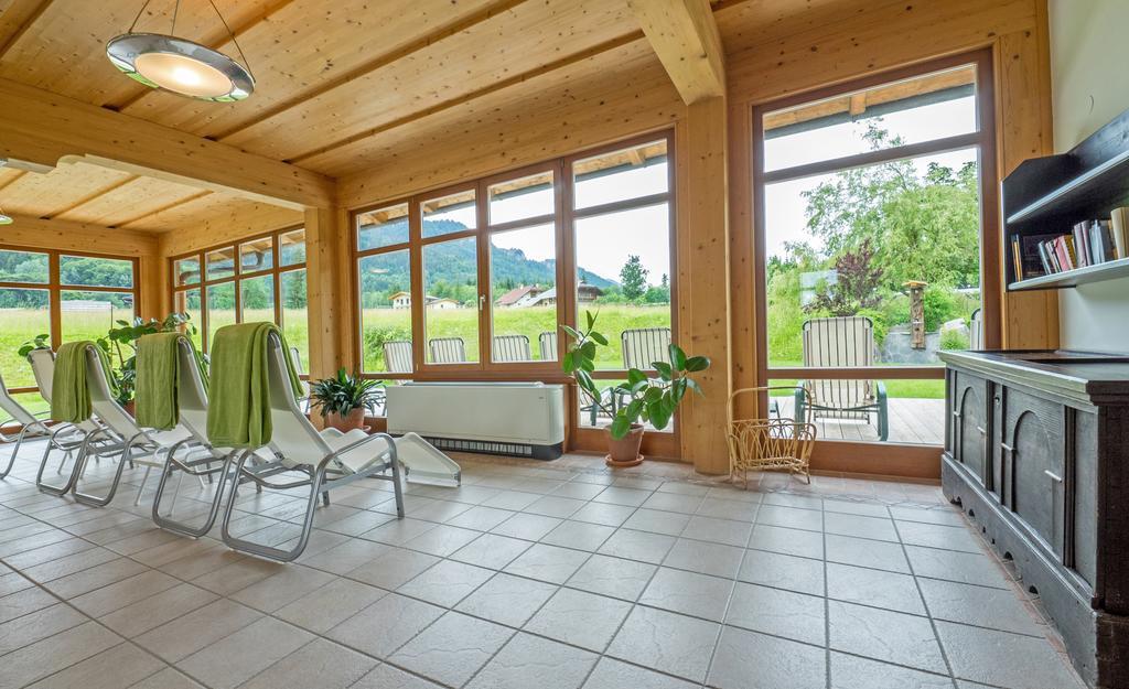 Das Leonhard - Naturparkhotel Am Weissensee Bagian luar foto