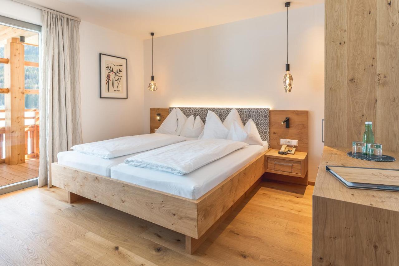 Das Leonhard - Naturparkhotel Am Weissensee Bagian luar foto