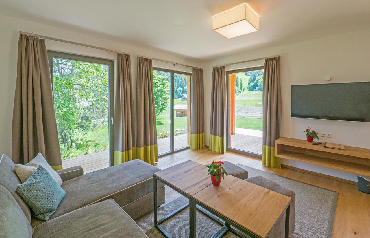 Das Leonhard - Naturparkhotel Am Weissensee Bagian luar foto